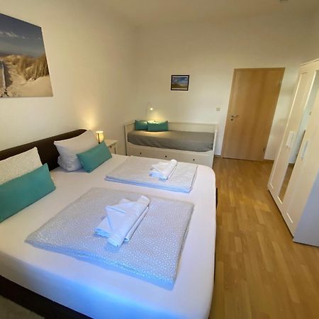 Zur Schleuse - Ferienwohnung Bis 6 Personen Mit Gem Garten Росток Екстер'єр фото