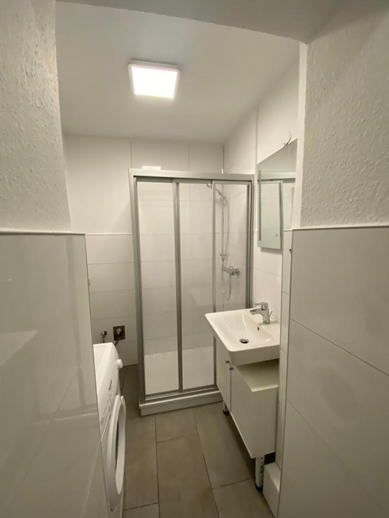 Zur Schleuse - Ferienwohnung Bis 6 Personen Mit Gem Garten Росток Екстер'єр фото
